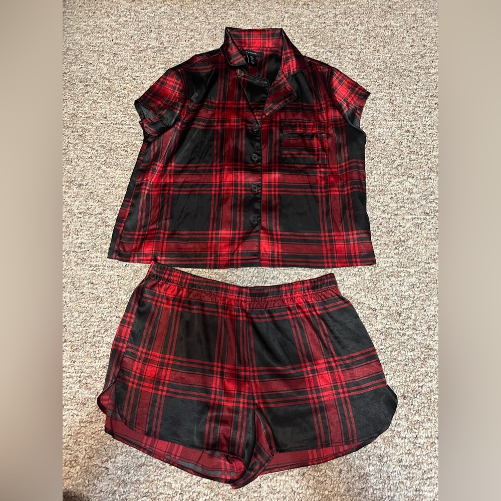 Red & Black Plaid Short Sleeve Pajama Set